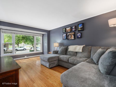 Tiny photo for 10713 S Sawyer Avenue, Chicago, IL 60655 (MLS # 12761148)