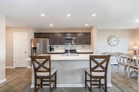 Tiny photo for 724 Wellington Lane, Cary, IL 60013 (MLS # 12614245)
