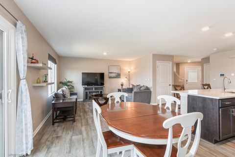 Tiny photo for 724 Wellington Lane, Cary, IL 60013 (MLS # 12614245)