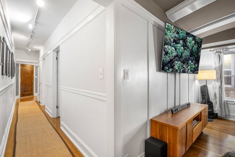 Tiny photo for 846 W GUNNISON Street #2W, Chicago, IL 60640 (MLS # 12504213)