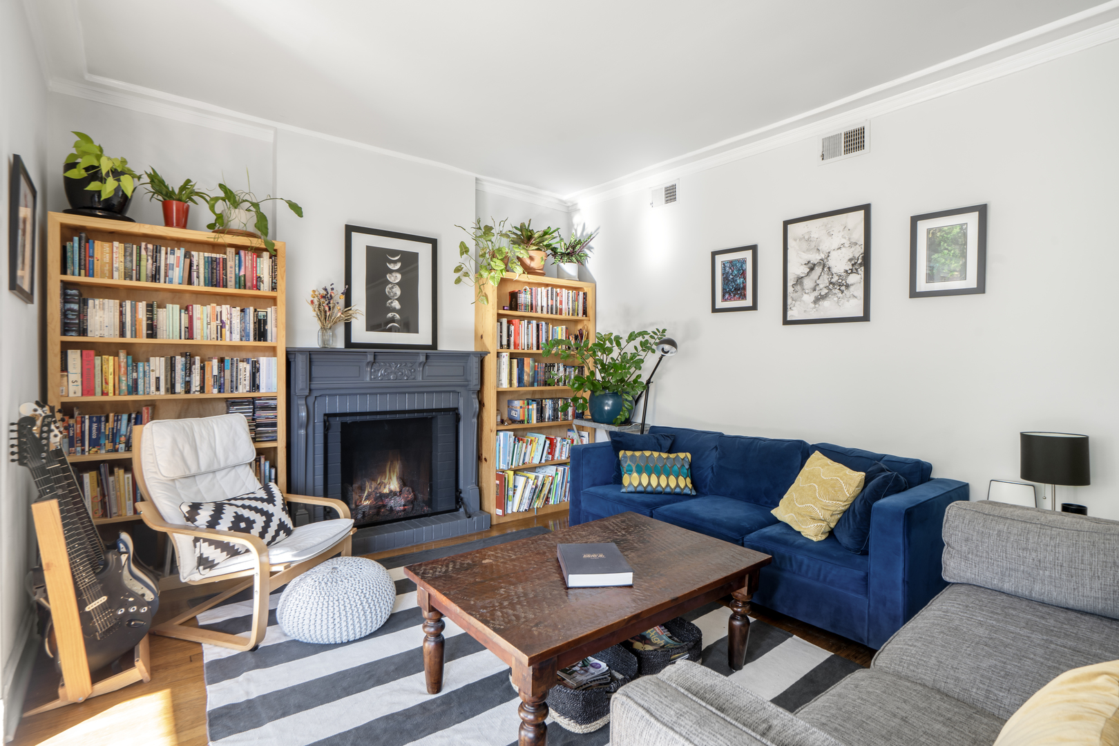 846 W GUNNISON Street 2W