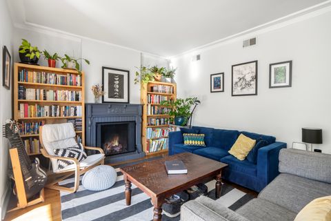 Tiny photo for 846 W GUNNISON Street #2W, Chicago, IL 60640 (MLS # 12504213)