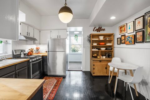 Tiny photo for 846 W GUNNISON Street #2W, Chicago, IL 60640 (MLS # 12504213)