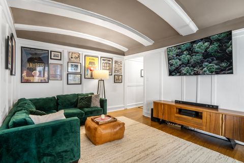 Tiny photo for 846 W GUNNISON Street #2W, Chicago, IL 60640 (MLS # 12504213)