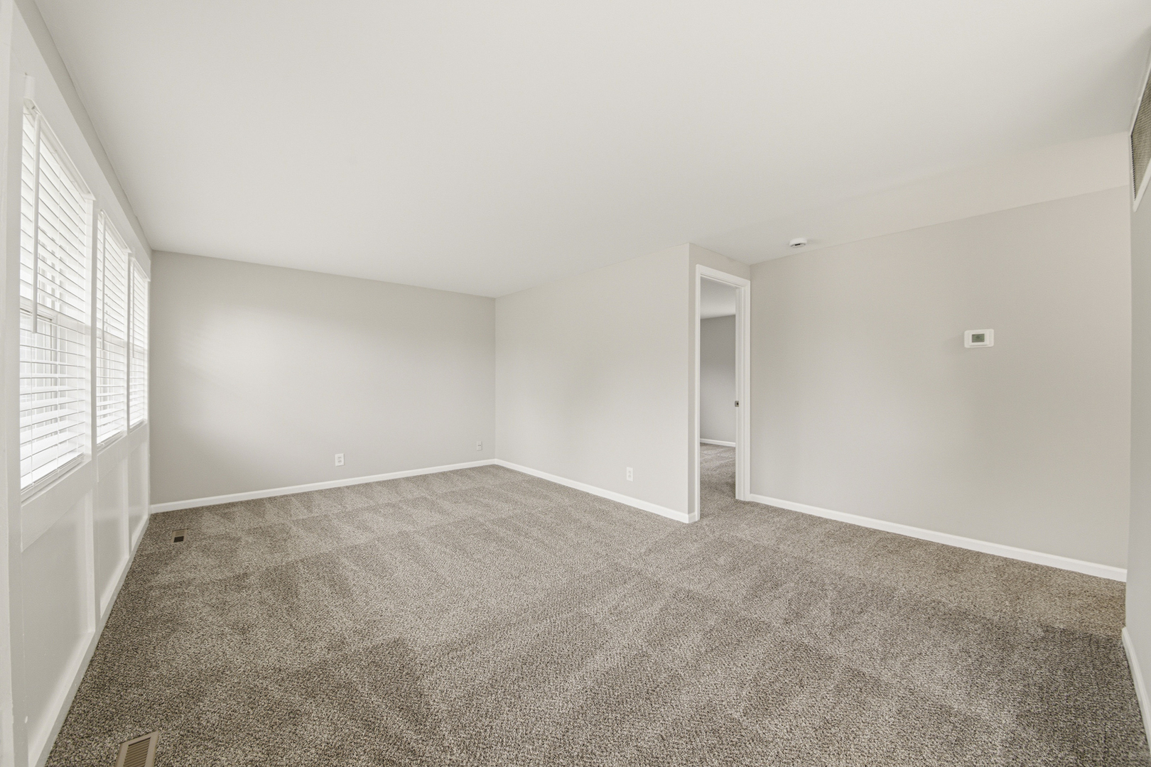 Properties 3 120 Adobe Circle