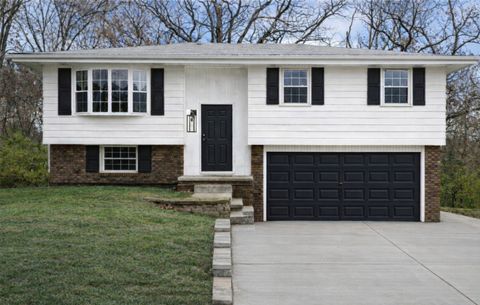 Photo of 112 Summer Circle, East Peoria, IL 61611 (MLS # 12579075)