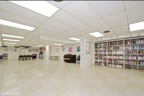 Tiny photo for 7033 N Kedzie Avenue #301, Chicago, IL 60645 (MLS # 12372957)