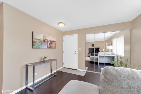 Tiny photo for 550 Vine Avenue #104, Highland Park, IL 60035 (MLS # 12617825)