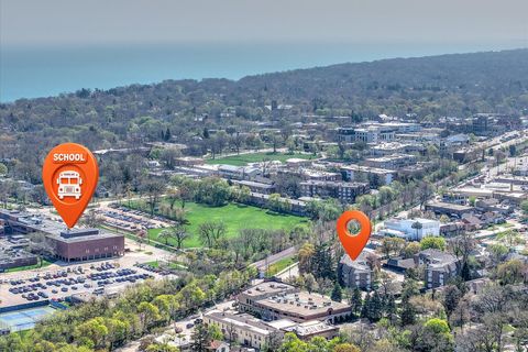 Tiny photo for 550 Vine Avenue #104, Highland Park, IL 60035 (MLS # 12617825)