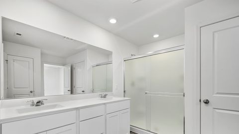 Tiny photo for 863 Cascade Court, Pingree Grove, IL 60140 (MLS # 12614961)