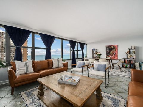 Tiny photo for 5801 N Sheridan Road #16B, Chicago, IL 60660 (MLS # 12630590)