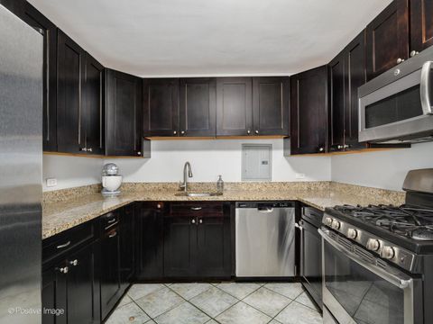 Tiny photo for 5801 N Sheridan Road #16B, Chicago, IL 60660 (MLS # 12630590)
