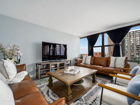 Tiny photo for 5801 N Sheridan Road #16B, Chicago, IL 60660 (MLS # 12630590)