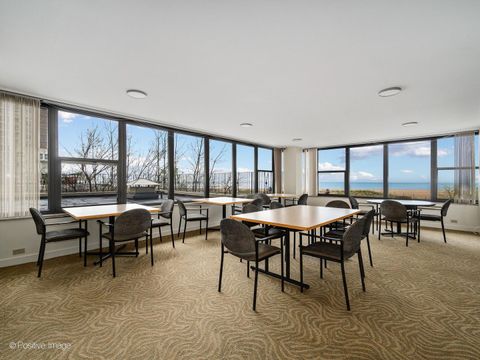 Tiny photo for 5801 N Sheridan Road #16B, Chicago, IL 60660 (MLS # 12630590)
