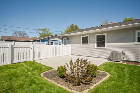 Tiny photo for 907 Lilac Lane, Joliet, IL 60435 (MLS # 12608274)