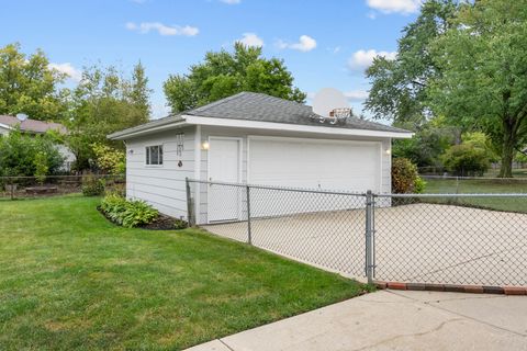 Tiny photo for 1614 Kingston Lane, Schaumburg, IL 60193 (MLS # 12512280)
