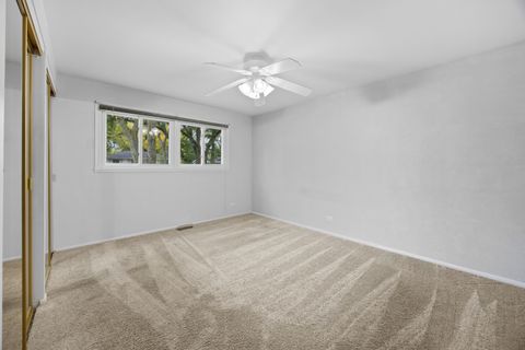 Tiny photo for 1614 Kingston Lane, Schaumburg, IL 60193 (MLS # 12512280)