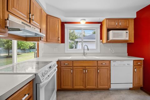 Tiny photo for 1614 Kingston Lane, Schaumburg, IL 60193 (MLS # 12512280)