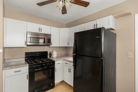Tiny photo for 938 53rd Street, Moline, IL 61265 (MLS # 12739084)