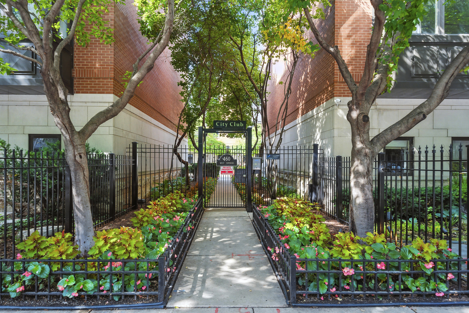 460 W Superior Street 7