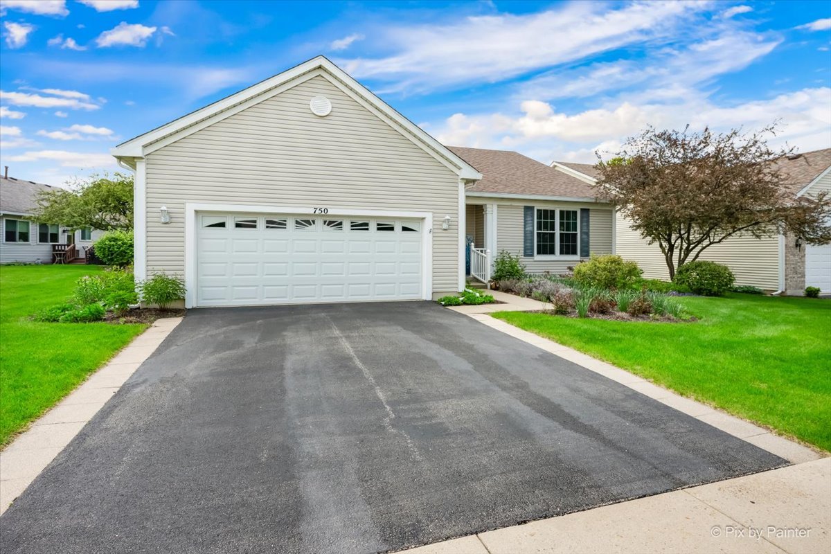 750 Pentwater Road