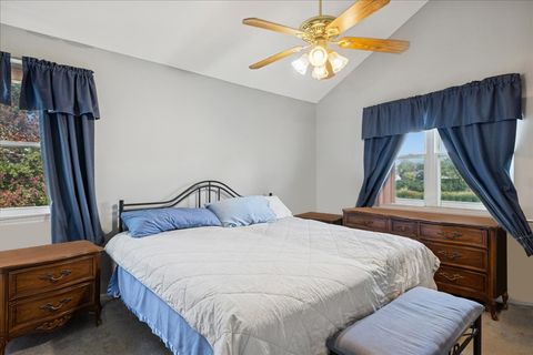 Tiny photo for 10 Barrington Court, Lake In The Hills, IL 60156 (MLS # 12535168)