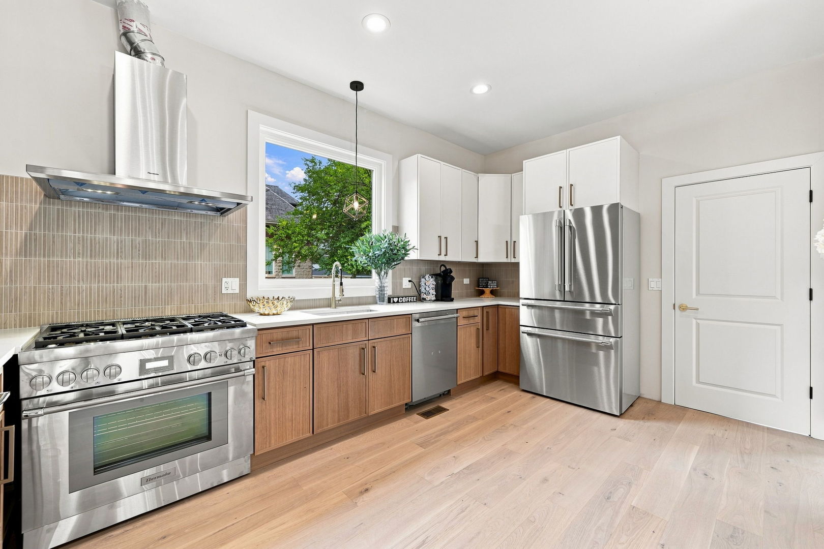121 N Kensington Avenue