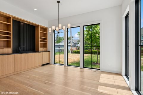 Tiny photo for 613 S Chatham Avenue, Elmhurst, IL 60126 (MLS # 12445752)