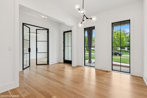 Tiny photo for 613 S Chatham Avenue, Elmhurst, IL 60126 (MLS # 12445752)