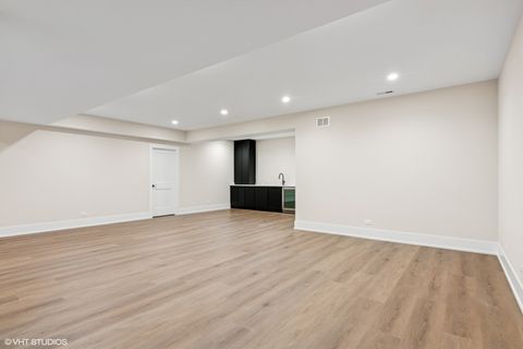Tiny photo for 613 S Chatham Avenue, Elmhurst, IL 60126 (MLS # 12445752)