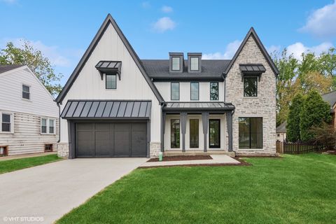 Photo of 613 S Chatham Avenue, Elmhurst, IL 60126 (MLS # 12445752)