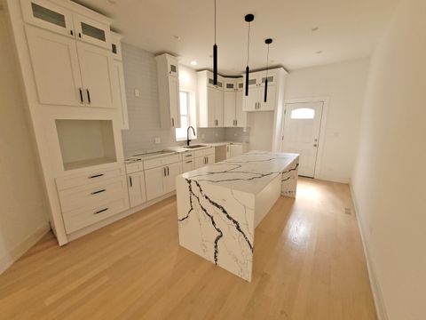 Tiny photo for 6442 S INGLESIDE Avenue, Chicago, IL 60637 (MLS # 12498102)