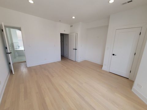 Tiny photo for 6442 S INGLESIDE Avenue, Chicago, IL 60637 (MLS # 12498102)