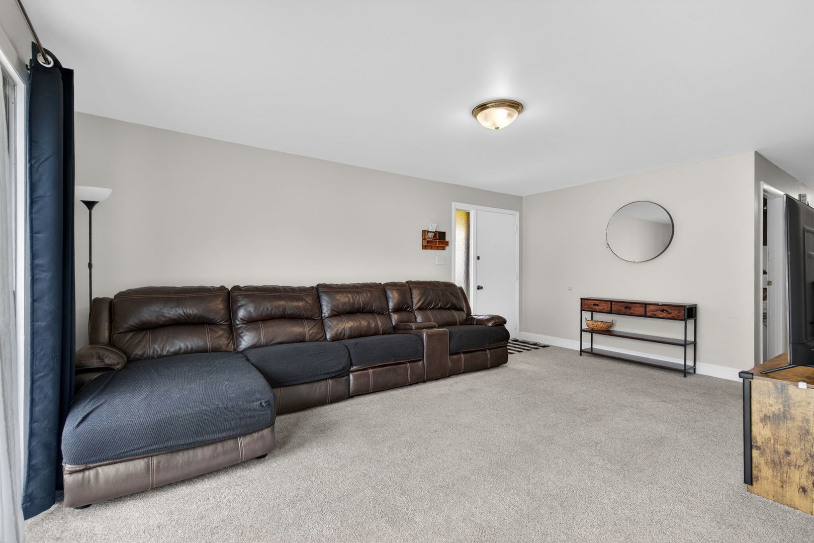 1289 Court E Court