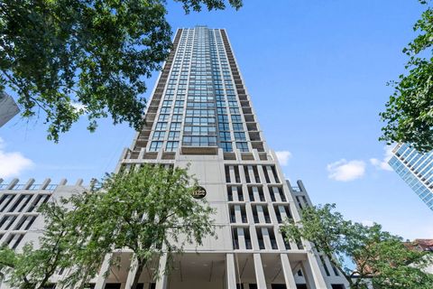 Photo of 1122 N Clark Street #1010, Chicago, IL 60610 (MLS # 12434844)