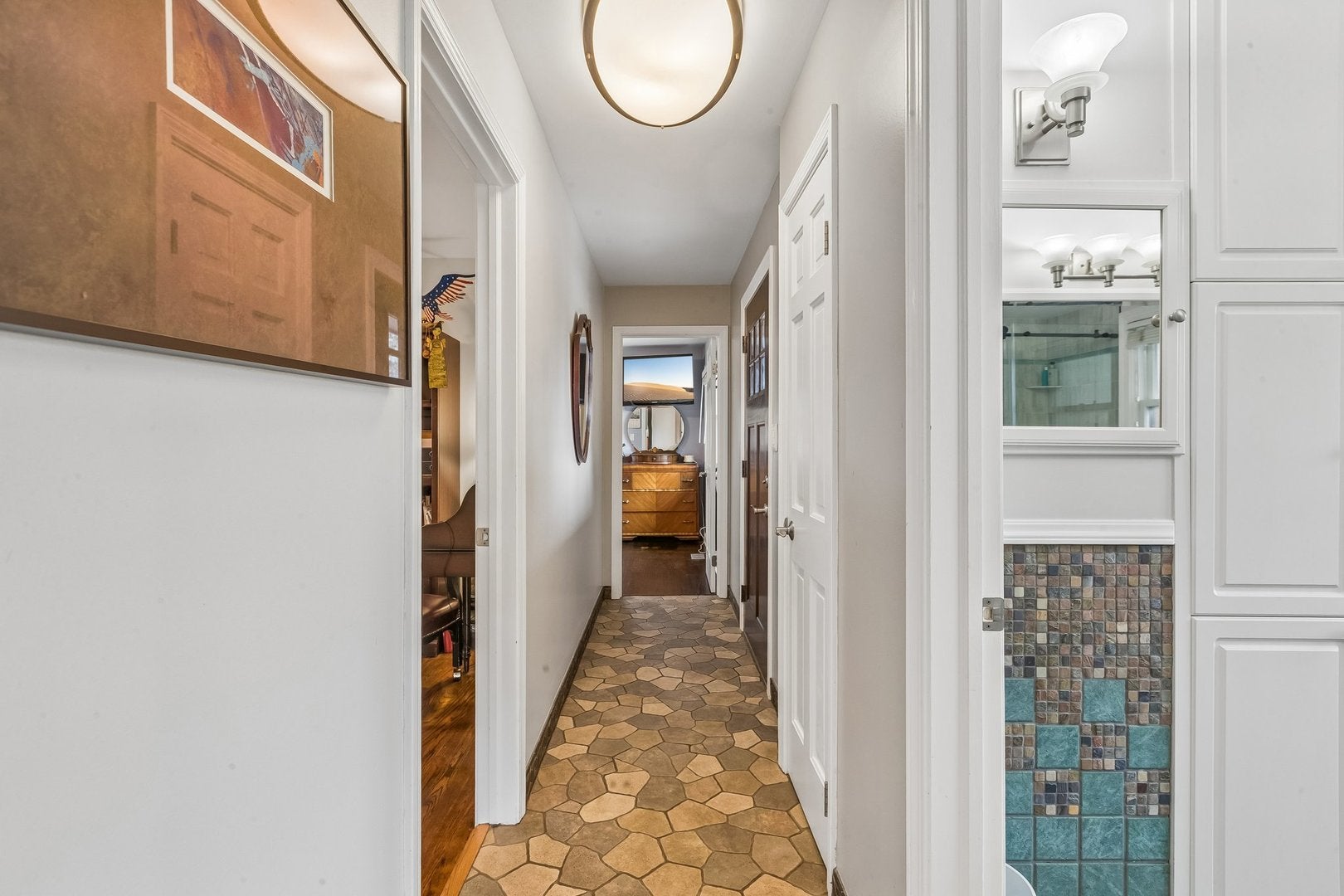276 N Jackson Road