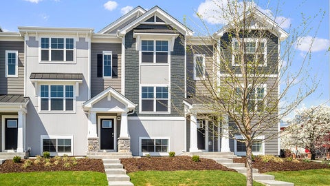 Photo of 2048 Yellowstone Boulevard, Mundelein, IL 60060 (MLS # 12717843)