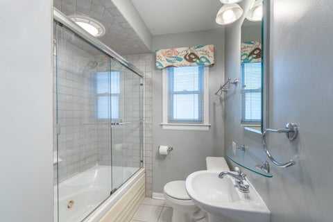 Tiny photo for 1032 Vernon Avenue, Park Ridge, IL 60068 (MLS # 12771465)