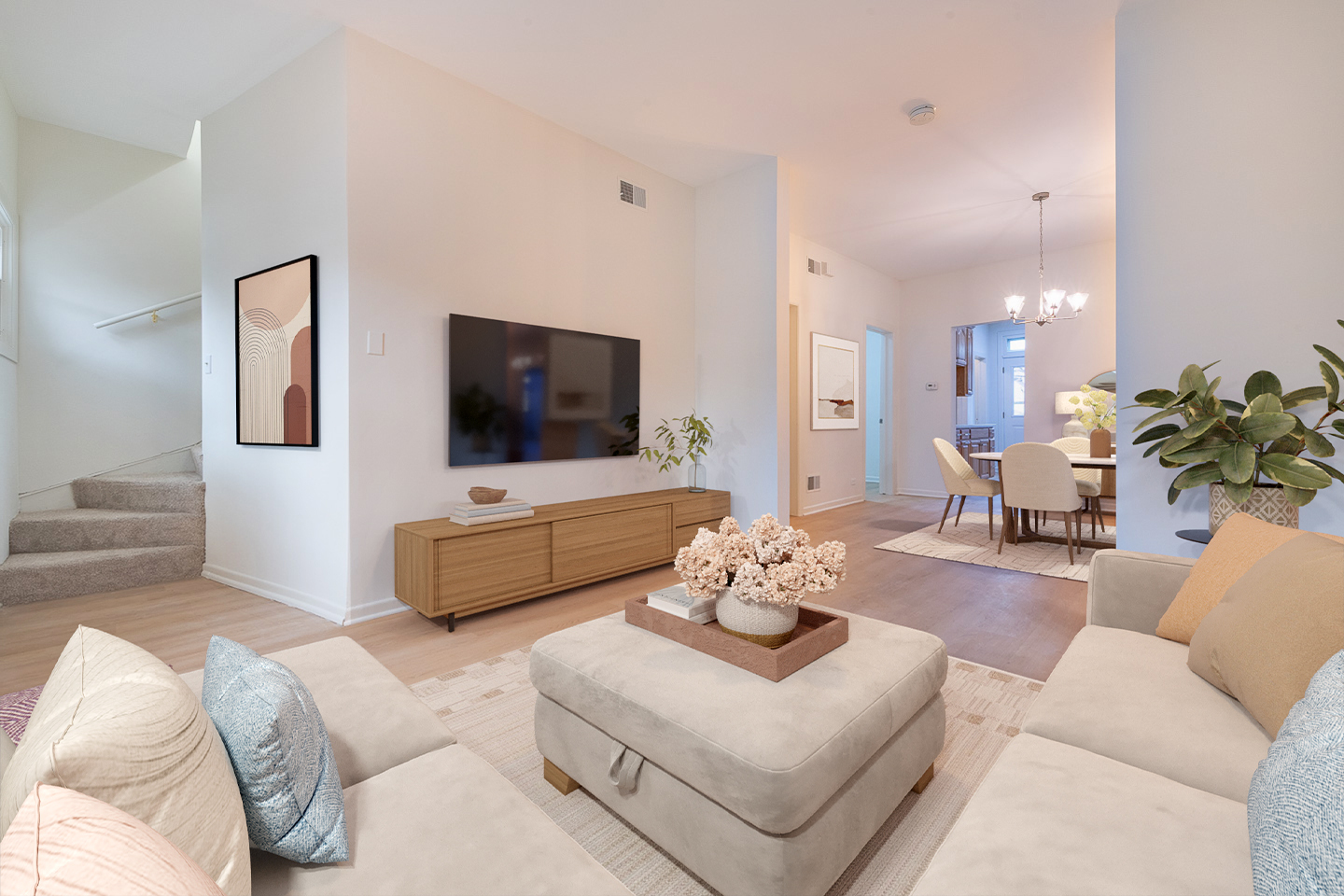 2633 N Springfield Avenue