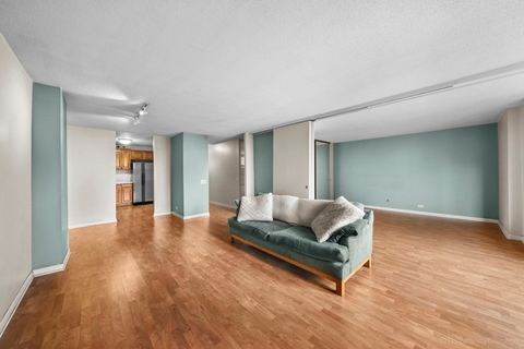 Tiny photo for 899 S PLYMOUTH Court #1406, Chicago, IL 60605 (MLS # 12526712)