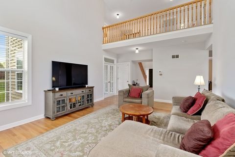 Tiny photo for Crystal Lake, IL 60014 (MLS # 12516108)