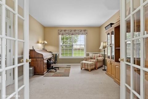 Tiny photo for Crystal Lake, IL 60014 (MLS # 12516108)