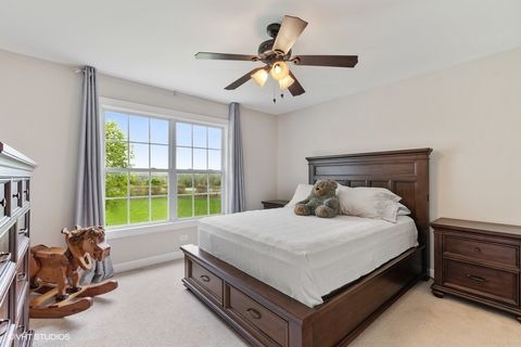 Tiny photo for Crystal Lake, IL 60014 (MLS # 12516108)