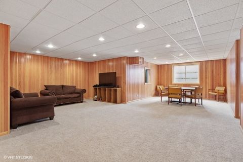 Tiny photo for Crystal Lake, IL 60014 (MLS # 12516108)