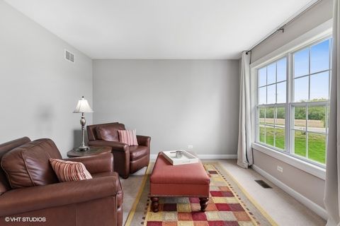 Tiny photo for Crystal Lake, IL 60014 (MLS # 12516108)