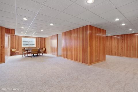 Tiny photo for Crystal Lake, IL 60014 (MLS # 12516108)