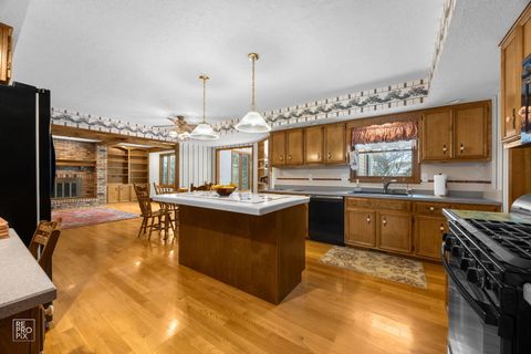 Tiny photo for 1160 Millview Drive, Batavia, IL 60510 (MLS # 12528197)