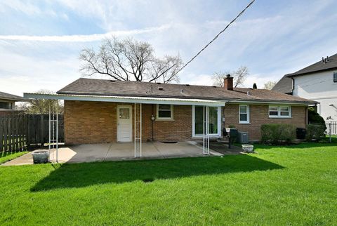 Tiny photo for 8016 W Leland Avenue, Norridge, IL 60706 (MLS # 12617882)