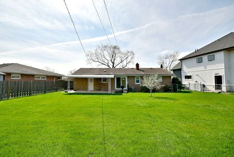 Tiny photo for 8016 W Leland Avenue, Norridge, IL 60706 (MLS # 12617882)