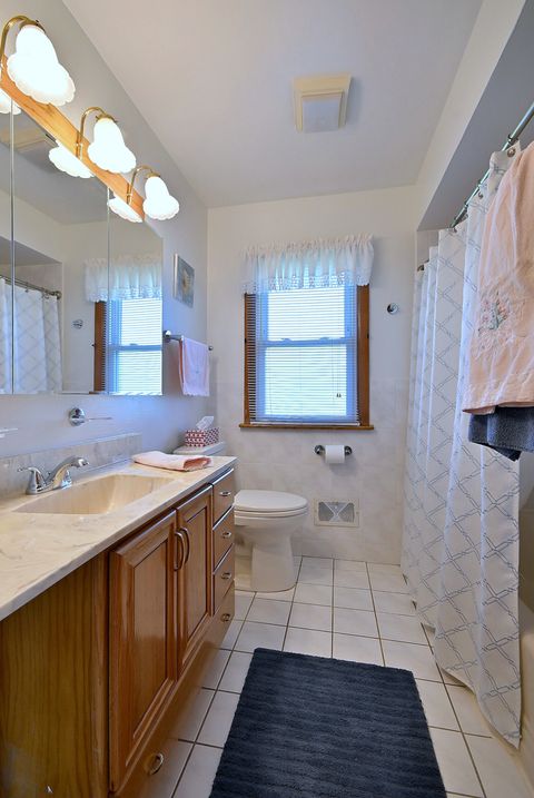 Tiny photo for 8016 W Leland Avenue, Norridge, IL 60706 (MLS # 12617882)